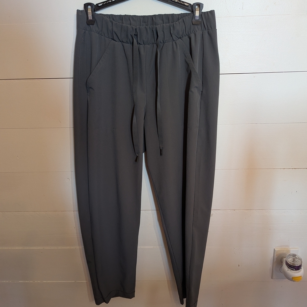 Under Armour Gray Track Pants with Elastic Waistband